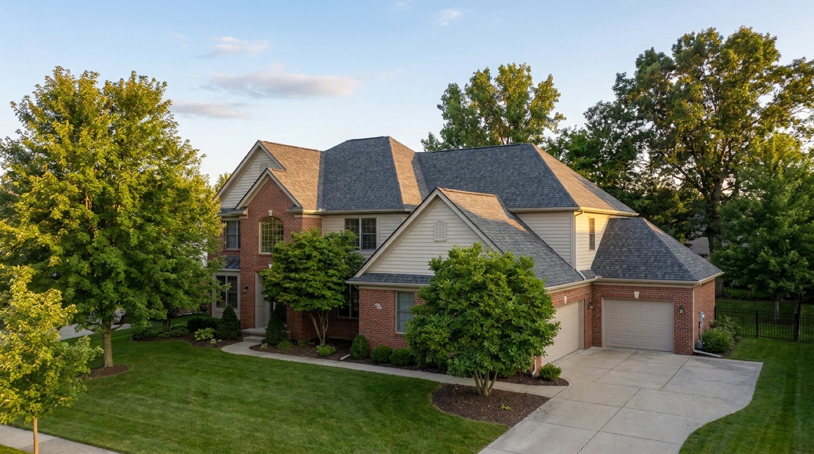 New roof on a Macomb County, Michigan home